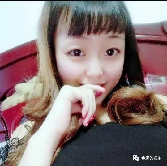 曦姐吃瓜照片,美食与美景共舞